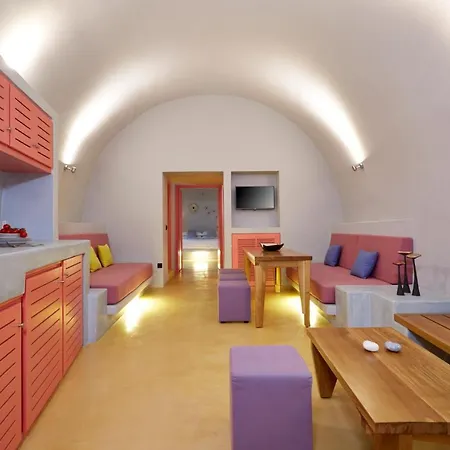 Caldera Gem Suites 4* Fira (Santorini)